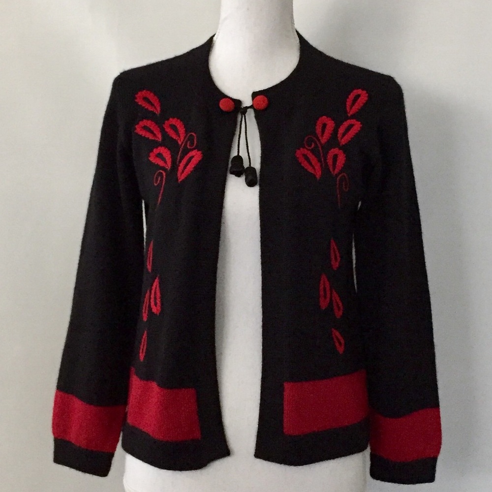 NWOT, ALPACA sweater by Artesanias Sz S ADORABLE !